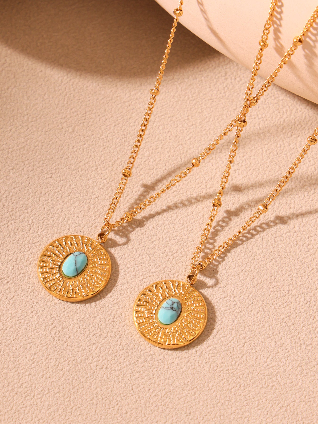 Gold-inlaid blue turquoise wealth protection chain